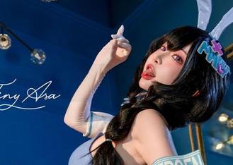 “Tiny Asa”泳池日常，美图合集里藏着的小秘密